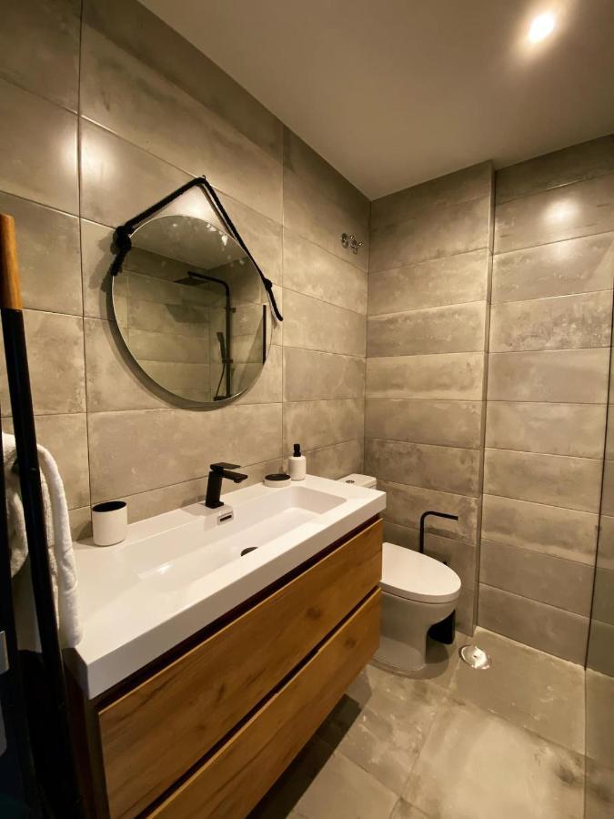 Apartment Host 3ap6